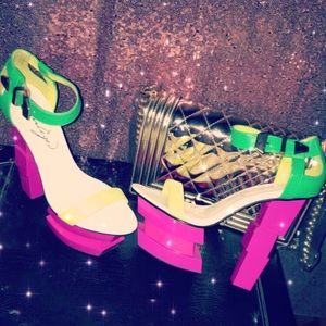 Color block chunky heels